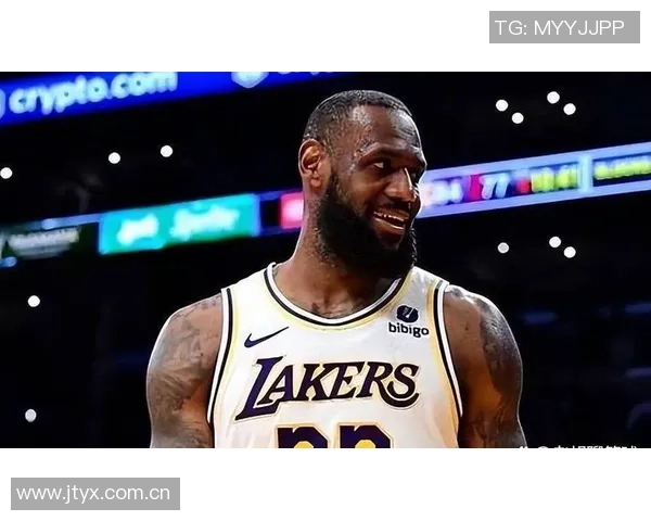 詹姆斯在大将军节目中假装受伤引发续约合同争议湖人态度成焦点